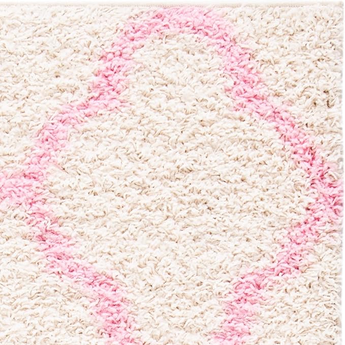 SAFAVIEH Dallas Shag Collection Area Rug - 6' x 9', Ivory & Light Pink, Trellis Design, Non-Shedding & Easy Care, 1.5-inch Thick Ideal for High Traffic Areas in Living Room, Bedroom (SGD257P)