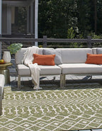Unique Loom Outdoor Trellis Collection Area Rug - Tribal Trellis (10' 8" Square, Green/ Natural)