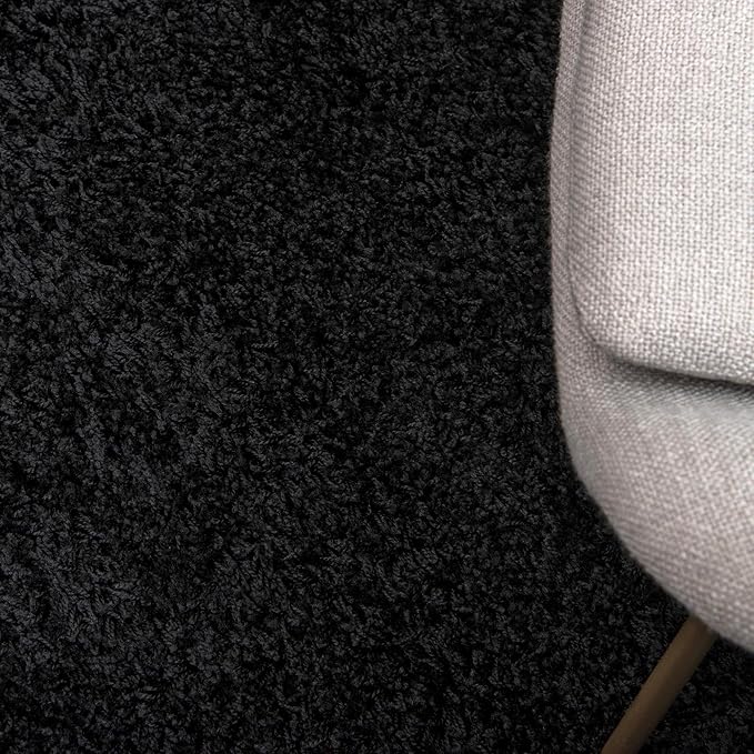 Unique Loom Solid Shag Collection Area Rug (5' 3" Round, Jet Black)