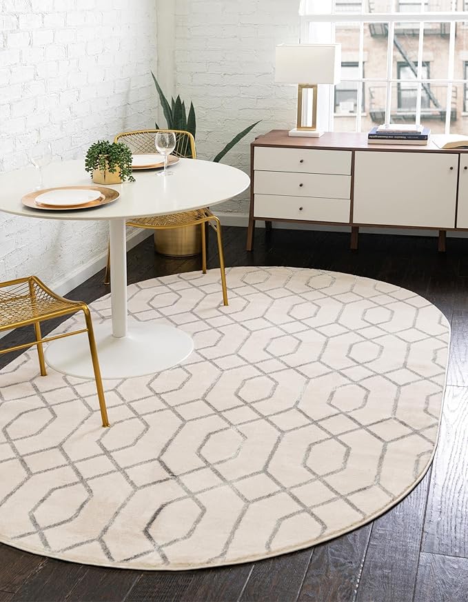 Unique Loom Glam Collection Area Rug - Trellis (4' 1" x 6' 1" Oval, White Silver/ Silver)