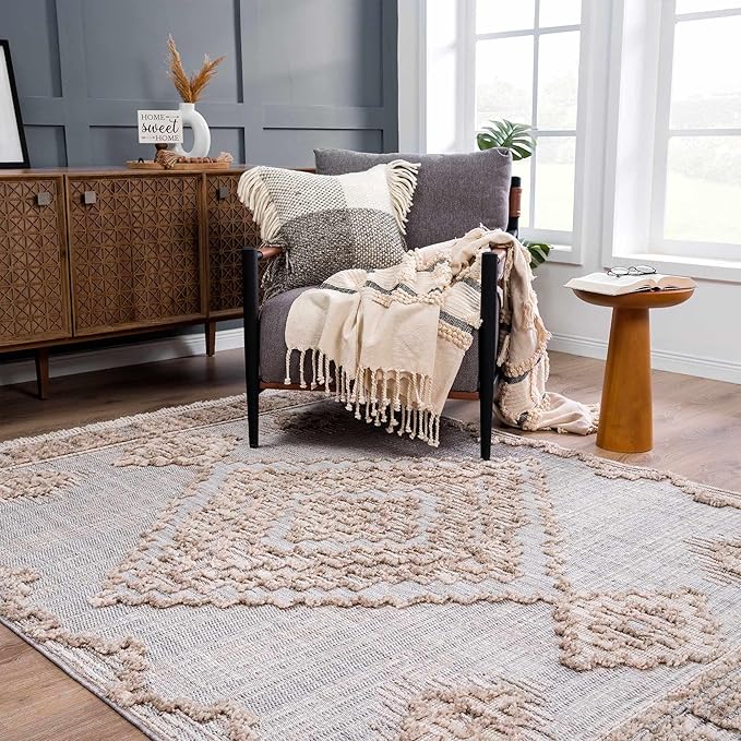 Hauteloom Ampusungan Living Room, Bedroom Area Rug - Geometric - Charcoal, Cream, Beige - 2'7" x 4'