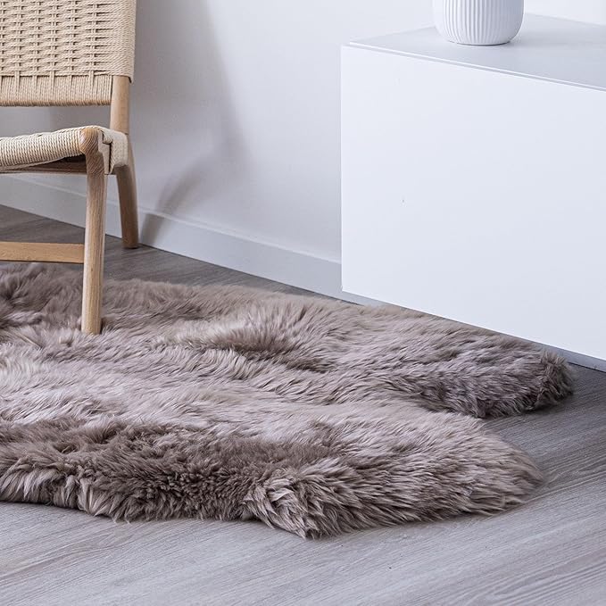 Real Sheepskin Rug 4x6 ft | Sheepskin Rugs for Living Room and Sofa | Large Bedside Rugs for Bedrooms is Breathable & Heat-regulating in Color Light Brown