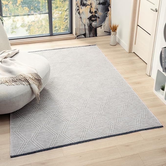 LUXE WEAVERS Modern Farmhouse Beige 6x9 Washable Area Rug, Anti-Slip Diamond Pattern Carpet