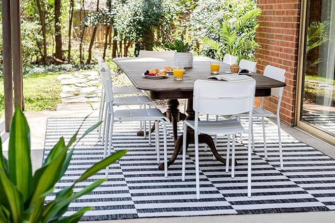 Unique Loom Outdoor Striped Collection Area Rug - Striped (4' 1" x 6' 1" Rectangle, Charcoal/Ivory)