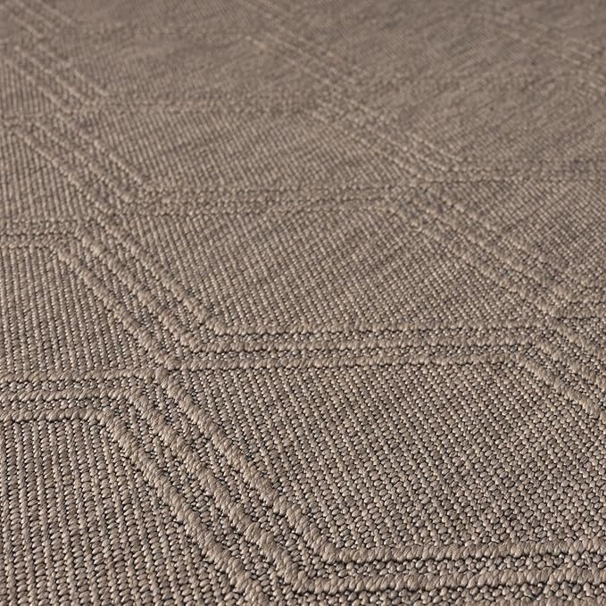 LUXE WEAVERS Modern Farmhouse Brown 5x7 Washable Area Rug, Anti-Slip Diamond Pattern Carpet