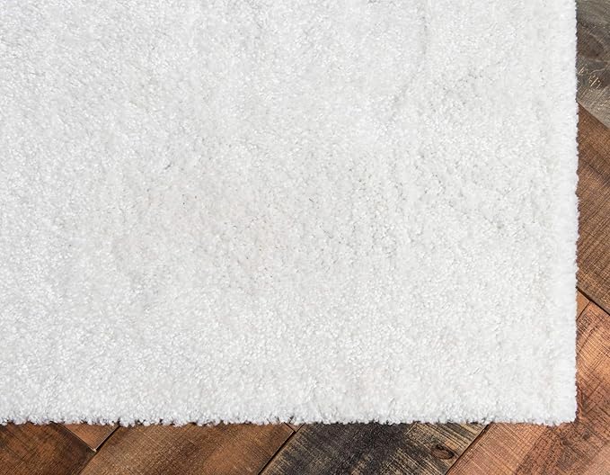 Unique Loom Solo Collection Area Rug - Calabasas (2' 2" x 3' 1" Rectangle, Snow White)