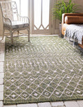 Unique Loom Outdoor Trellis Collection Area Rug - Tribal Trellis (4' 1" x 6' 1" Rectangle, Green/ Natural)