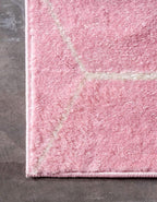 Unique Loom Trellis Frieze Collection Area Rug - Geometric (6' 1" x 9', Light Pink/ Ivory)