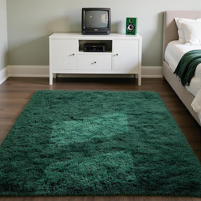 Zentavio Area Rugs for Living Room Small Carpet for Bedroom 3x5 Bedside Washable Soft Fluffy Shag Aesthetic Plush High Pile Throw Rug for Nursery Kids Room Dorm Room Green