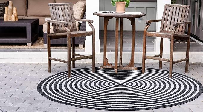 Unique Loom Sabrina Soto Outdoor Collection Geometric, Modern, Vibrant, Carved Area Rug (8' 0 x 8' 0 Round, Black/ Ivory)