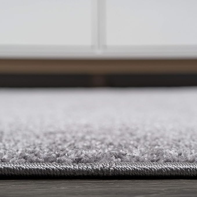 JONATHAN Y Haze Solid Low-Pile Gray Indoor Area Rug 6x9, Coastal,Bohemian,Minimalist,Classic, Easy-Cleaning for Living Room,Bedroom,Kitchen,Pet Friendly,Non-Shedding (SEU100A-6)