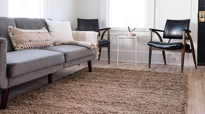 Unique Loom Solid Shag Collection Area Rug (6' 1" x 9' Rectangle, Sandy Brown)