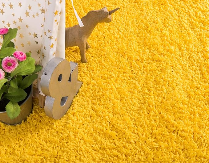 Unique Loom Solid Shag Collection Area Rug (7' 1" x 10' Rectangle, Tuscan Sun Yellow)