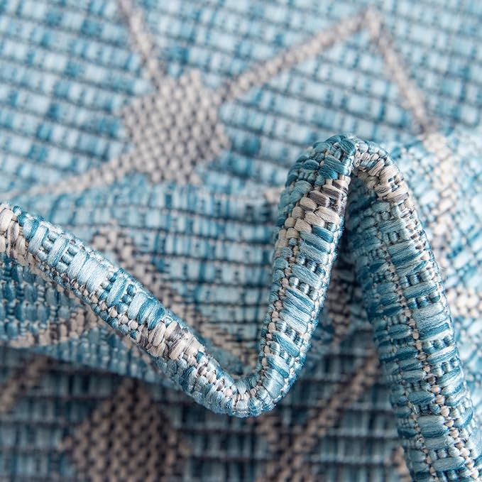 Unique Loom Outdoor Trellis Collection Area Rug - Tribal Trellis (7' 10" x 10' Oval, Aqua/ Ivory)