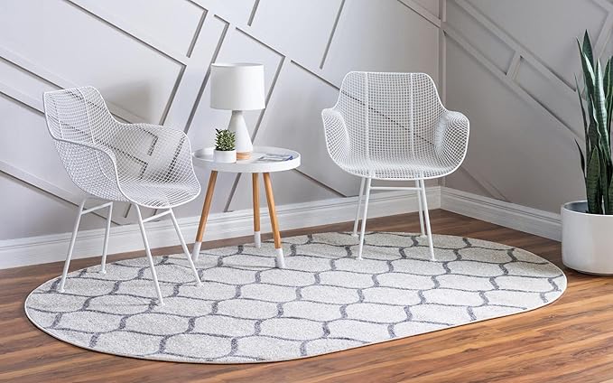 Rugs.com Lattice Frieze Collection Rug – 3' 3 x 5' 3 Oval Ivory Medium Rug Perfect for Living Rooms, Large Dining Rooms, Open Floorplans