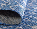 Unique Loom Outdoor Trellis Collection Area Rug - Tribal Trellis (7' 1" Round, Blue/ Ivory)