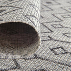 Unique Loom Outdoor Trellis Collection Area Rug - Tribal Trellis (7' 10" x 10' Oval, Gray/ Black)