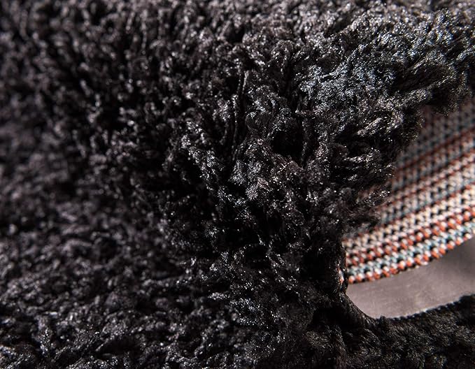 Unique Loom Solid Shag Collection Area Rug (7' 1" x 10' Rectangle, Jet Black)