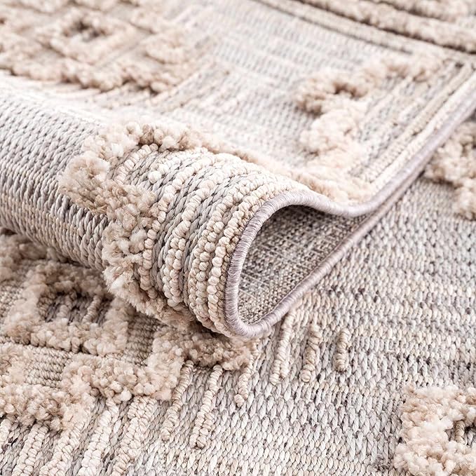 Hauteloom Ampusungan Living Room, Bedroom Area Rug - Geometric - Charcoal, Cream, Beige - 2'7" x 4'