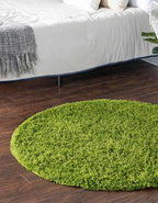 Unique Loom Solid Shag Collection Area Rug (4' 1" Round, Grass Green)