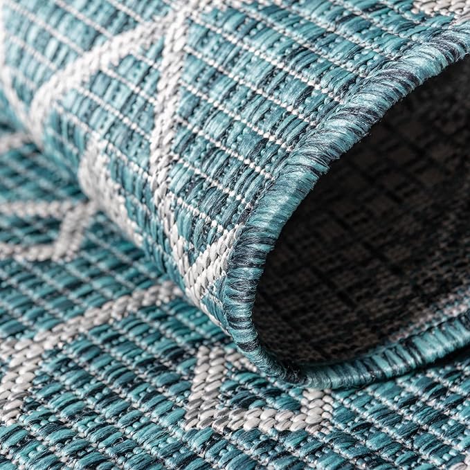Unique Loom Outdoor Trellis Collection Area Rug - Tribal Trellis (5' 3" Octagon, Teal/ Ivory)