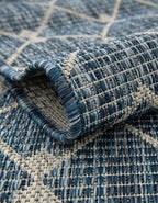 Unique Loom Outdoor Trellis Collection Area Rug - Tribal Trellis (7' 1" Octagon, Blue/ Ivory)