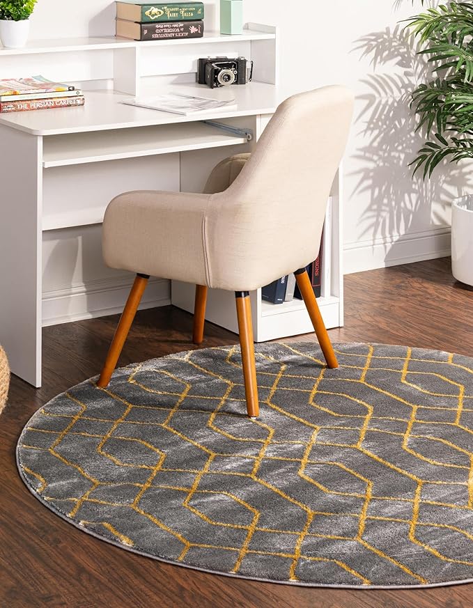Unique Loom Glam Collection Area Rug - Trellis (5' 3" Round, Gray Gold/ Gold)