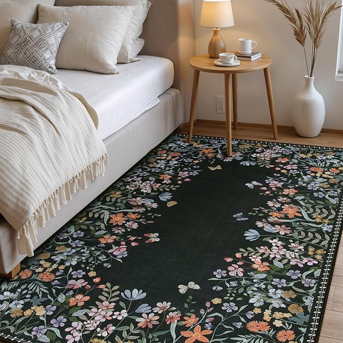 Wonnitar Washable 4x6 Rug, Black Floral Print Area Rugs for Living Room, Non-Slip Soft Rug for Bedroom, Vintage Low Pile Dining Room, Botanical Carpet for Bedside Mud Room (Black,4'x6')