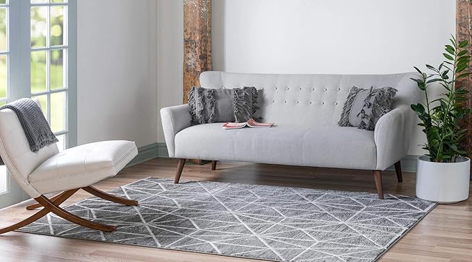 Rugs.com Lattice Trellis Collection Rug – 8' x 10' Gray Low-Pile Rug Perfect for Living Rooms, Large Dining Rooms, Open Floorplans