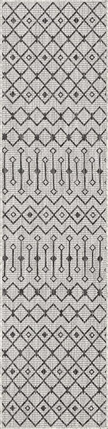 Unique Loom Outdoor Trellis Collection Area Rug - Tribal Trellis (2' x 8' Runner, Gray/ Black)