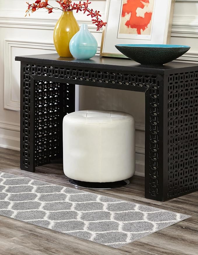 Rugs.com Lattice Frieze Collection Rug – 2' x 8' 8 Runner Light Gray Medium Rug Perfect for Living Rooms, Large Dining Rooms, Open Floorplans