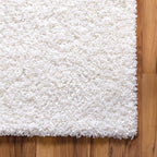 Unique Loom Solid Shag Collection Area Rug (5' 1" Square, Snow White)