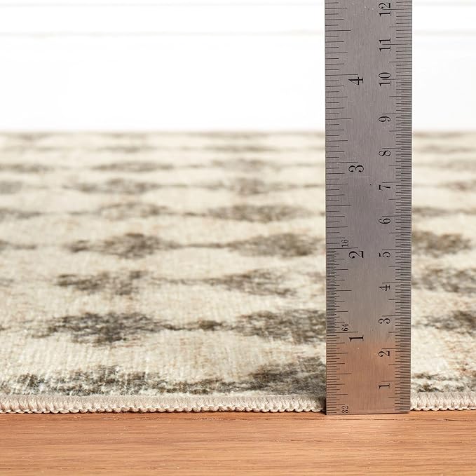 Dash & Albert Izzy Grey Machine Washable Rug, 5 X 8 Feet, Grey Graphic Pattern
