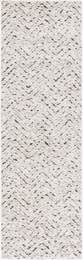 SAFAVIEH Adirondack Collection Runner Rug - 2'6" x 8', Ivory & Green, Geometric Design, Ideal for High Traffic Areas in Entryway, Kitchen & Bathroom (ADR104X-28)