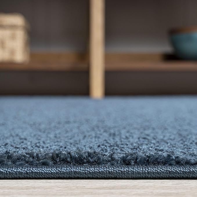 JONATHAN Y Haze Solid Low-Pile Navy Indoor Area Rug 3x5, Coastal,Bohemian,Minimalist,Classic, Easy-Cleaning for Living Room,Bedroom,Kitchen,Pet Friendly,Non-Shedding (SEU100C-3)