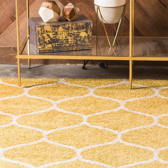 Rugs.com Lattice Frieze Collection Rug – 10' x 13' Yellow Medium Rug Perfect for Living Rooms, Large Dining Rooms, Open Floorplans