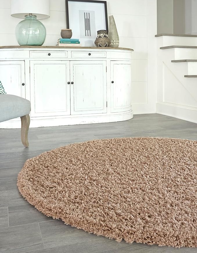 Unique Loom Solid Shag Collection Area Rug (3' 3" Round, Sandy Brown)