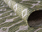 Unique Loom Outdoor Trellis Collection Area Rug - Tribal Trellis (7' 10" Round, Green/ Natural)