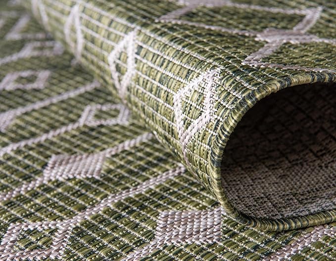 Unique Loom Outdoor Trellis Collection Area Rug - Tribal Trellis (5' 3" Round, Green/ Natural)