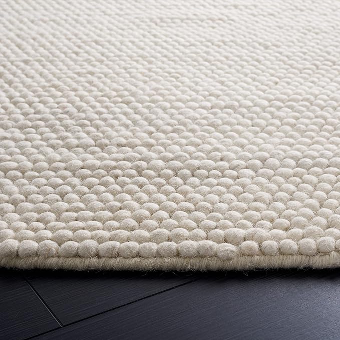 Safavieh Natura Collection Area Rug - 5' Square, Ivory, Handmade Wool Blend, Textured Design, Ideal for Living Room, Bedroom, Dining Space (NAT620A)