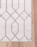 Marilyn Monroe Glam Collection Area Rug - Trellis (7'x 10' Rectangle, White Silver/ Silver)