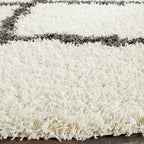 SAFAVIEH Dallas Shag Collection Area Rug - 6' Round, Ivory & Dark Grey, Trellis Design, Non-Shedding & Easy Care, 1.5-inch Thick Ideal for High Traffic Areas in Living Room, Bedroom (SGD257H)