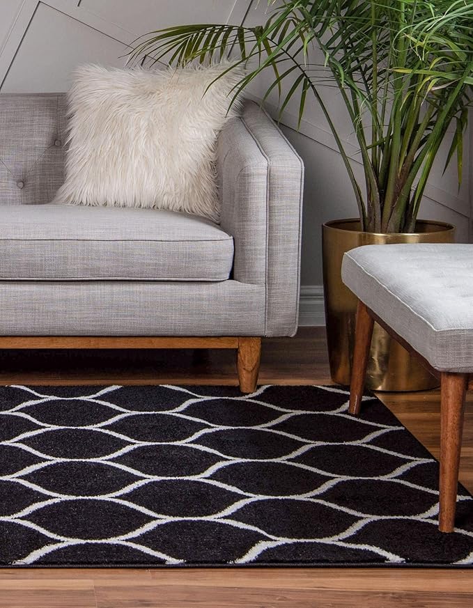 Rugs.com Lattice Frieze Collection Rug – 10' x 14' Black Medium Rug Perfect for Living Rooms, Large Dining Rooms, Open Floorplans
