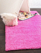 Unique Loom Solid Shag Collection Area Rug (4' 1" x 6' 1" Rectangle, Taffy Pink)