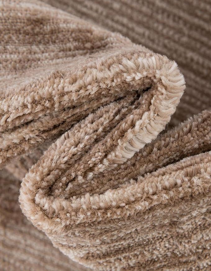 Unique Loom Finsbury Collection Area Rug - Kate (2' x 3' 1" Rectangle, Beige/ Ivory)