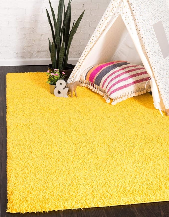 Unique Loom Solid Shag Collection Area Rug (6' 1" x 9' Rectangle, Tuscan Sun Yellow)