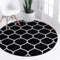 Rugs.com Lattice Frieze Collection Rug – 5' Round Black Medium Rug Perfect for Kitchens, Dining Rooms