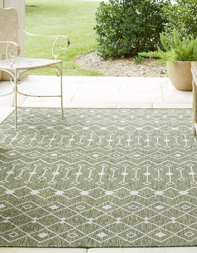 Unique Loom Outdoor Trellis Collection Area Rug - Tribal Trellis (3' 3" x 5' 3" Rectangle, Green/ Natural)