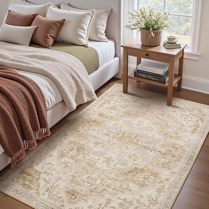 tchdio 3x5 Bedroom Area Rug, Non Slip Washable Entryway Rug Indoor, Soft Low Pile Vintage Door Mat, Stain Resistant Rug for Entrance, Bedside, Dining Room (Beige, 3'x5')