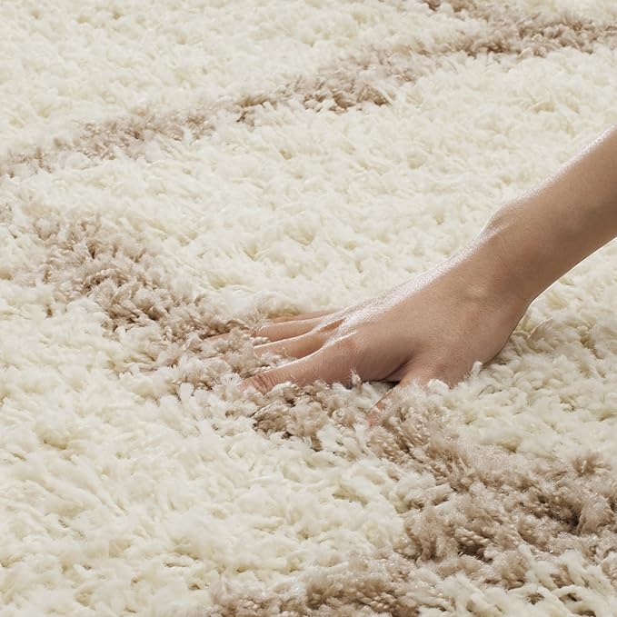 SAFAVIEH Dallas Shag Collection Area Rug - 5'1" x 7'6", Ivory & Beige, Trellis Design, Non-Shedding & Easy Care, 1.5-inch Thick Ideal for High Traffic Areas in Living Room, Bedroom (SGD257B)